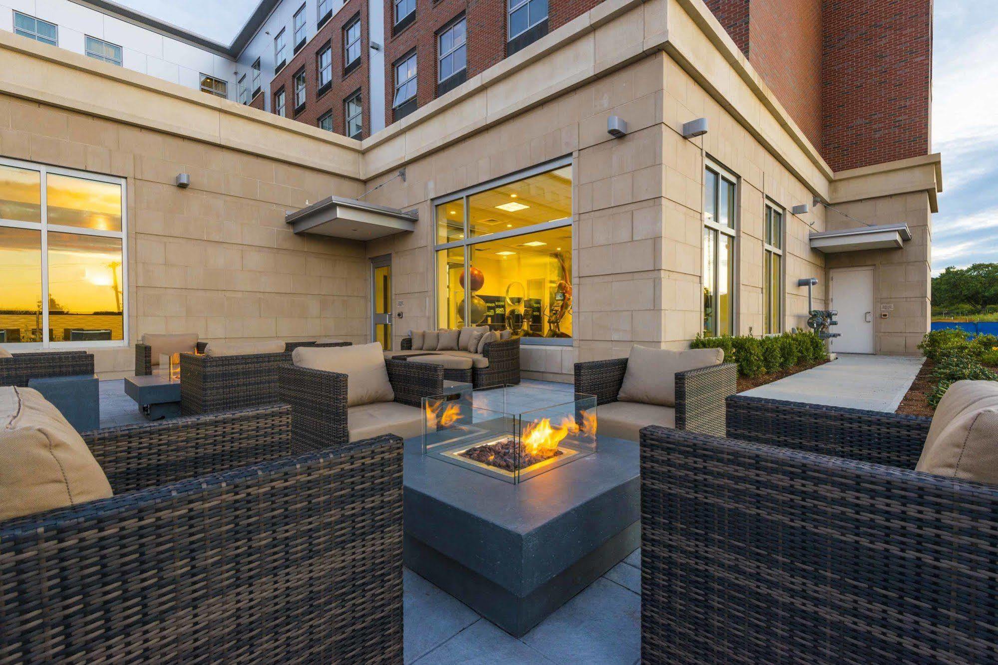 Residence Inn By Marriott Boston Needham Exterior foto